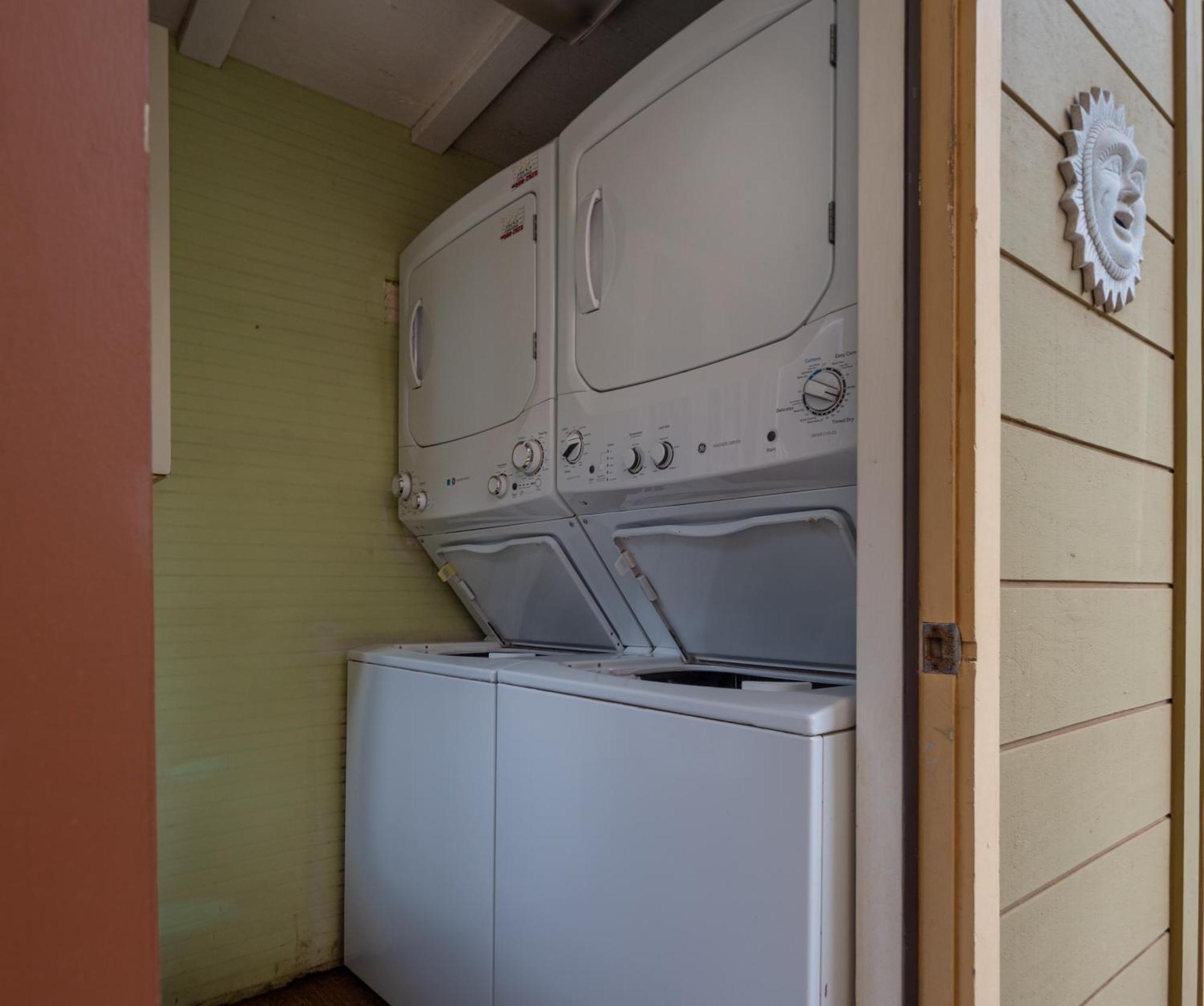 Lotus Suite, 1 Bedroom, Sleeps 4, Pool & Bbq, Pre-Renovation Summer Sale Kihei Exterior photo