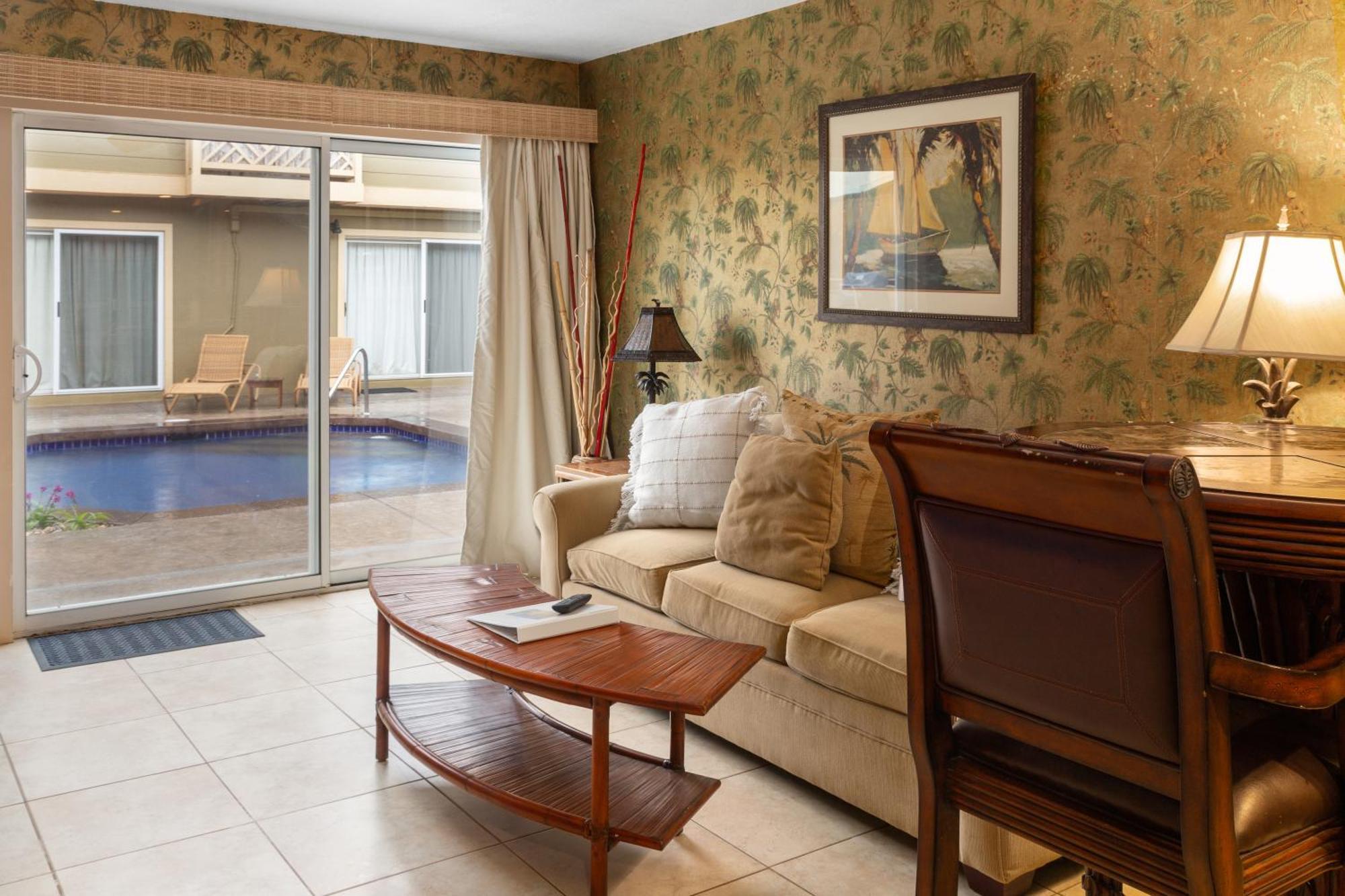 Lotus Suite, 1 Bedroom, Sleeps 4, Pool & Bbq, Pre-Renovation Summer Sale Kihei Exterior photo